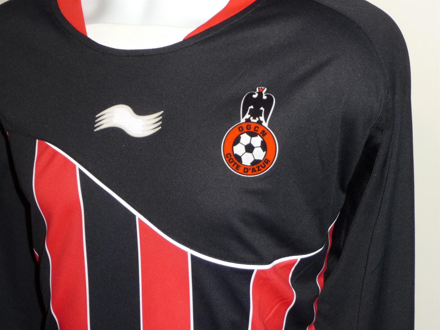 maillot équipe de ogc nice domicile 2011-2012 rétro