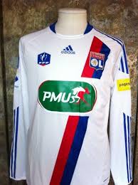 maillot équipe de ol réplique 2011-2012 rétro