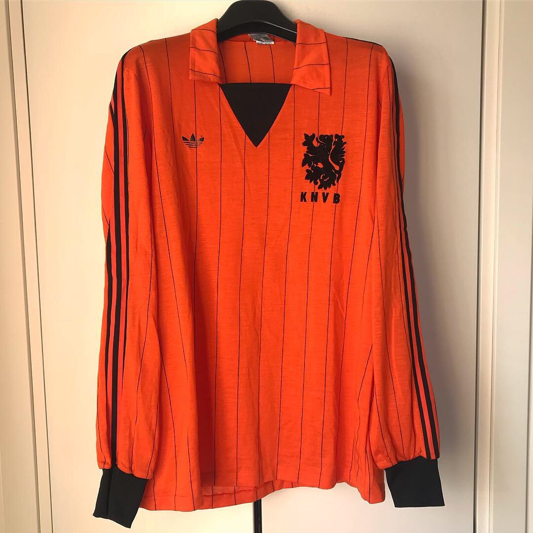 maillot équipe de pays-bas domicile 1981-1984 pas cher