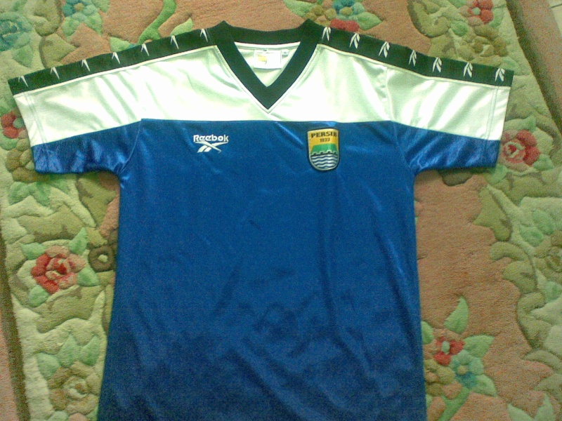 maillot équipe de persib bandung domicile 1998-2000 rétro