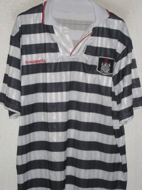 maillot équipe de queen's park fc domicile 1995-1998 rétro