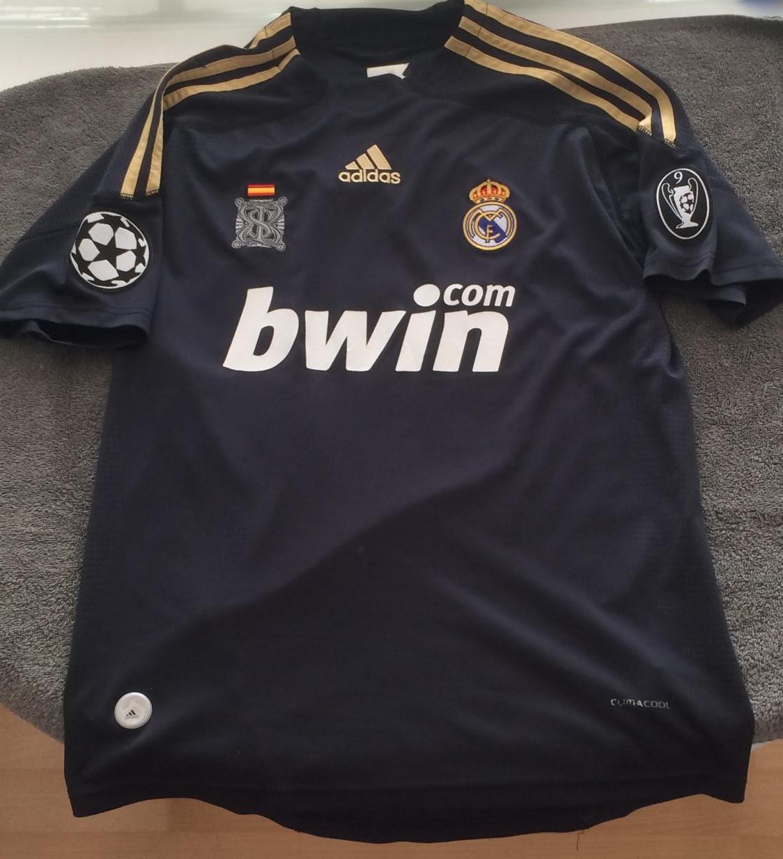 maillot équipe de real madrid third 2009-2010 pas cher
