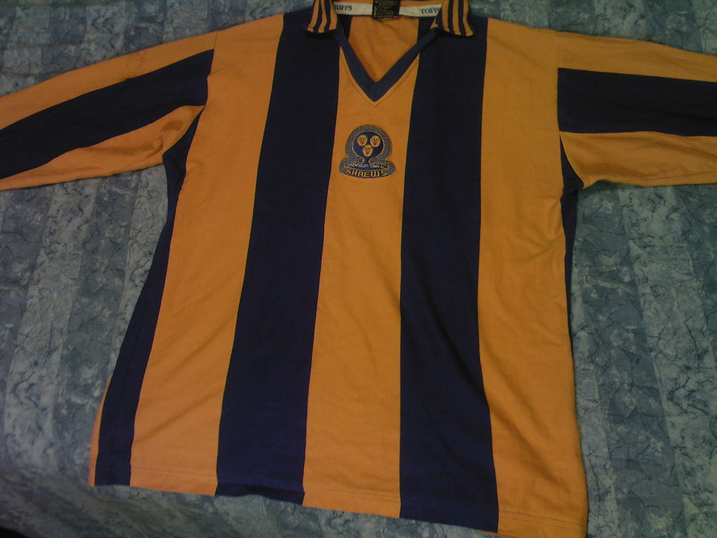 maillot équipe de shrewsbury town réplique 1980-1981 rétro