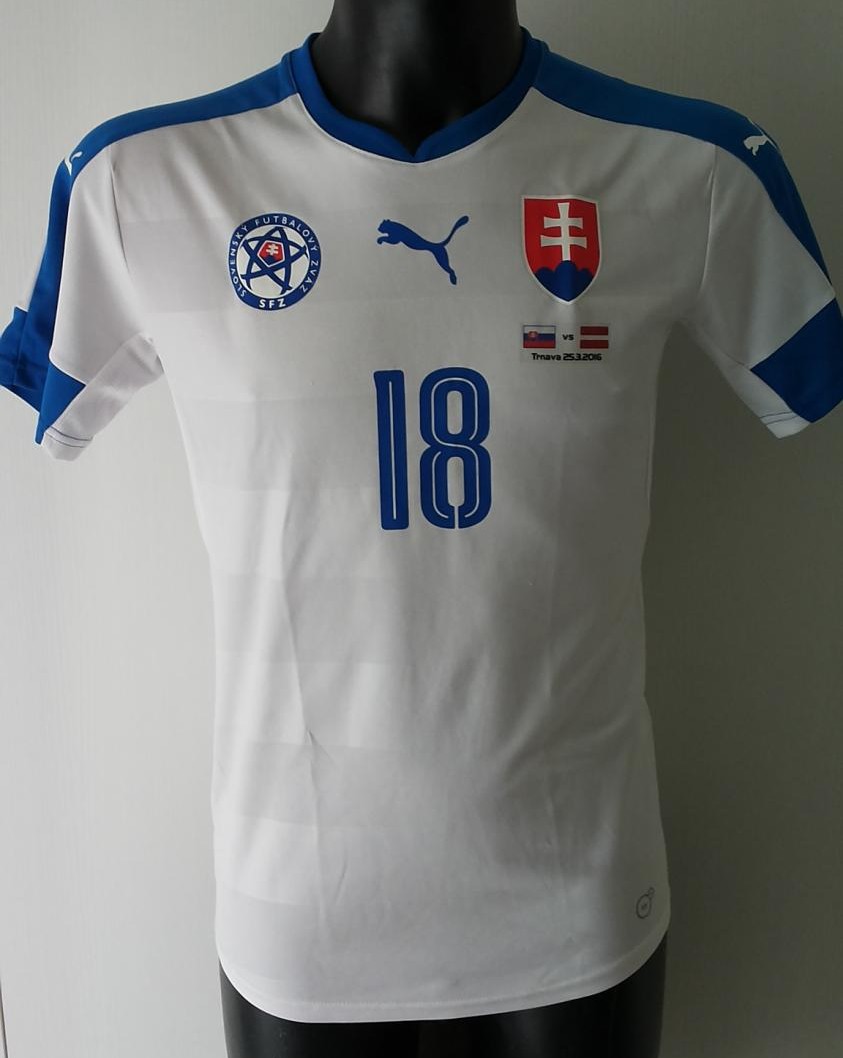 maillot équipe de slovaquie domicile 2016-2017 rétro