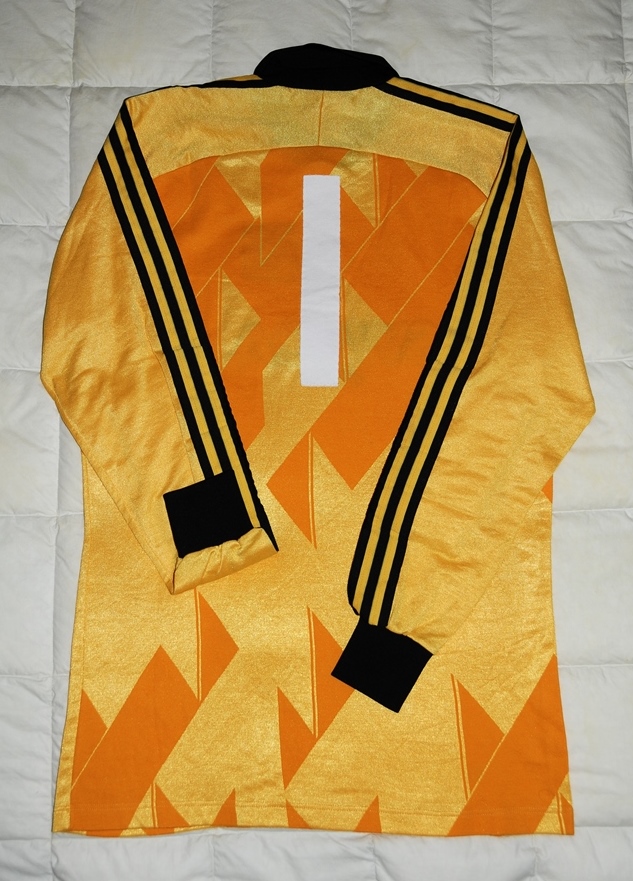 maillot équipe de torino fc gardien 1987-1988 rétro maillot équipe de torino fc gardien 1987-1988 rétro