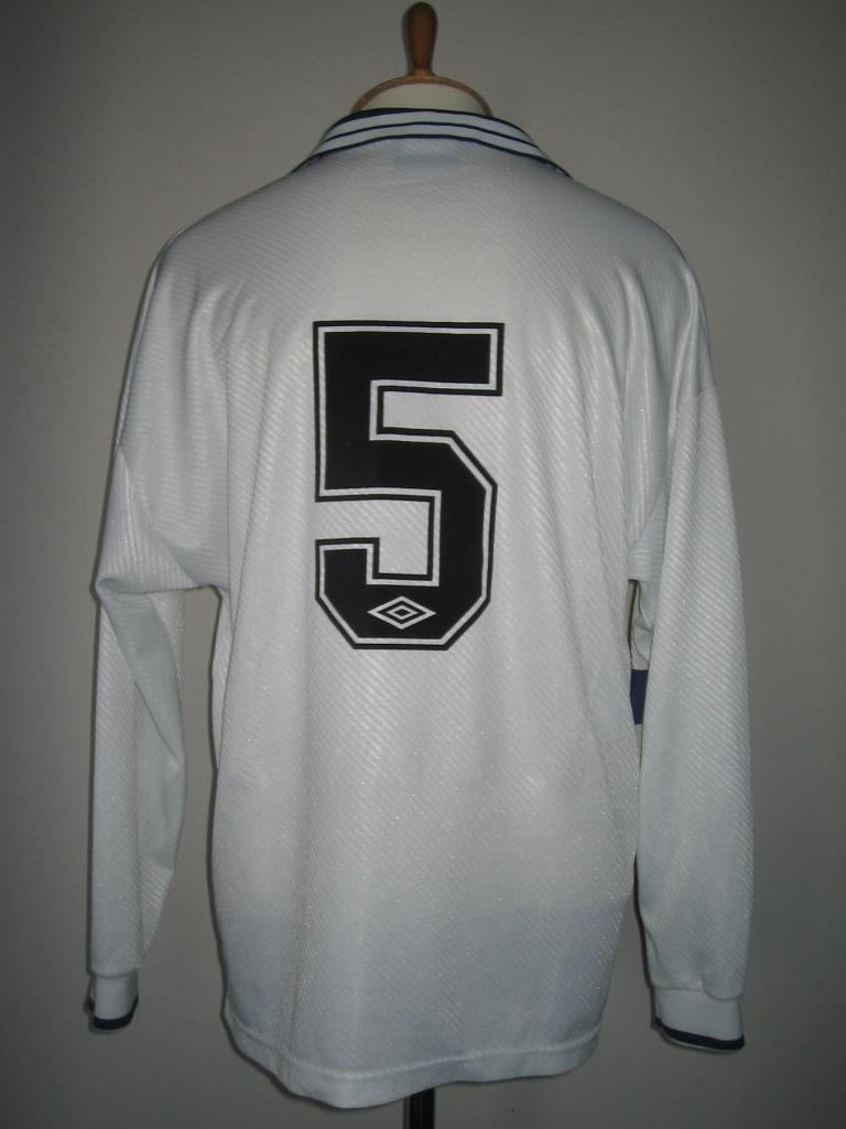 maillot équipe de torpedo moscou domicile 1994-1995 rétro maillot équipe de torpedo moscou domicile 1994-1995 rétro