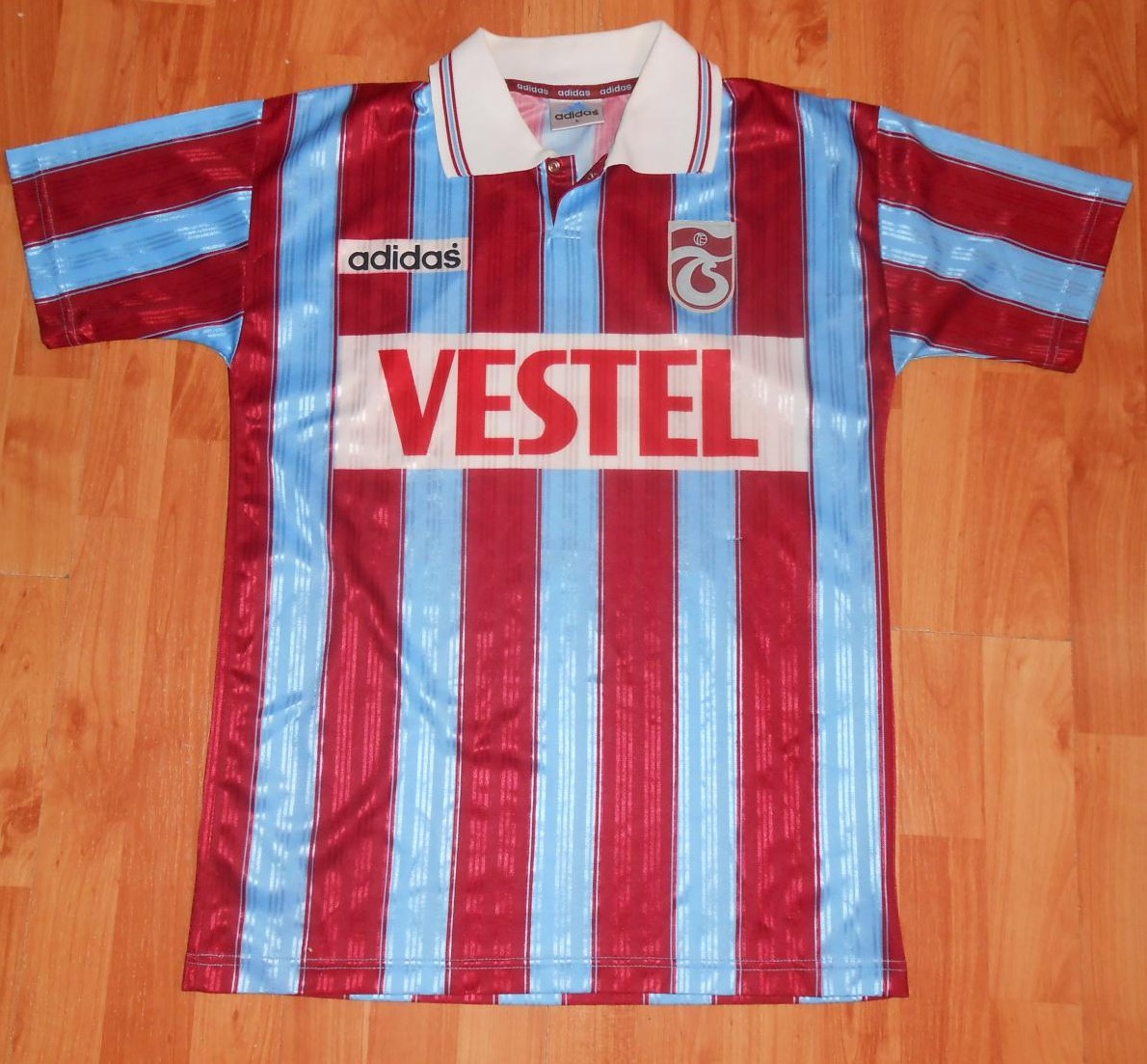 maillot équipe de trabzonspor domicile 1996-1997 pas cher