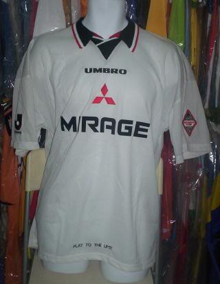 maillot équipe de urawa red diamonds exterieur 2006 rétro