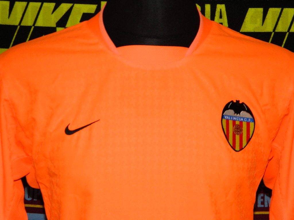 maillot équipe de valence cf exterieur 2003-2004 rétro maillot équipe de valence cf exterieur 2003-2004 rétro