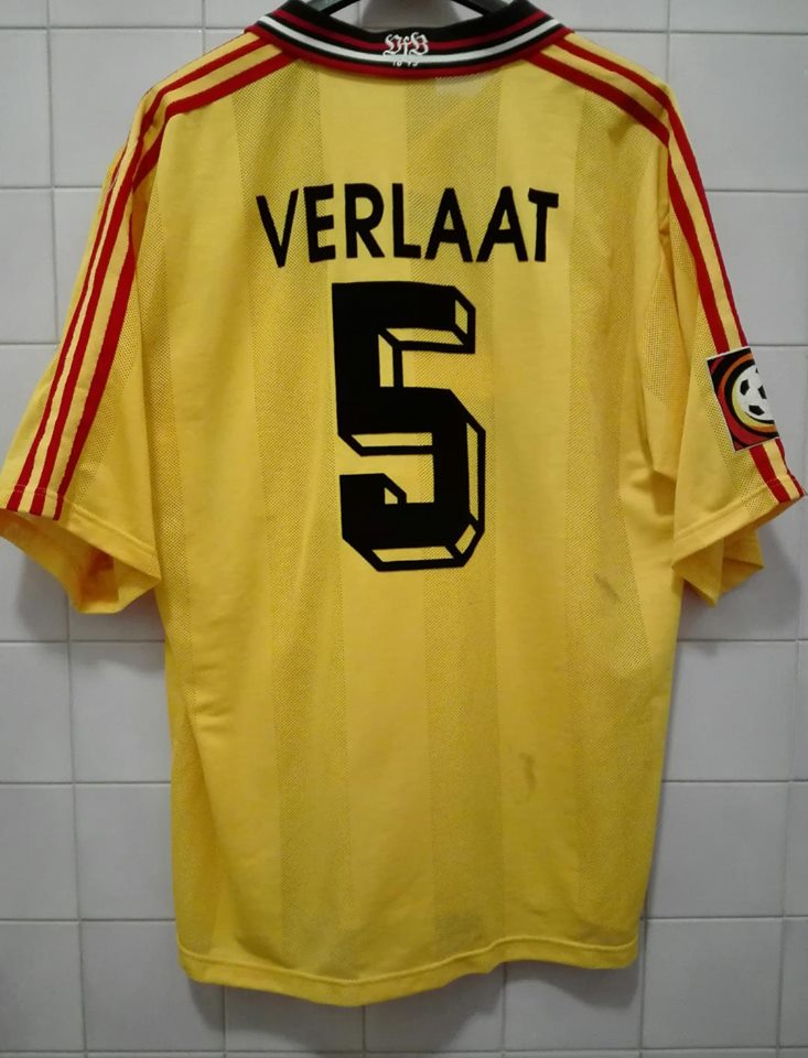 maillot équipe de vfb stuttgart third 1995-1997 pas cher maillot équipe de vfb stuttgart third 1995-1997 pas cher