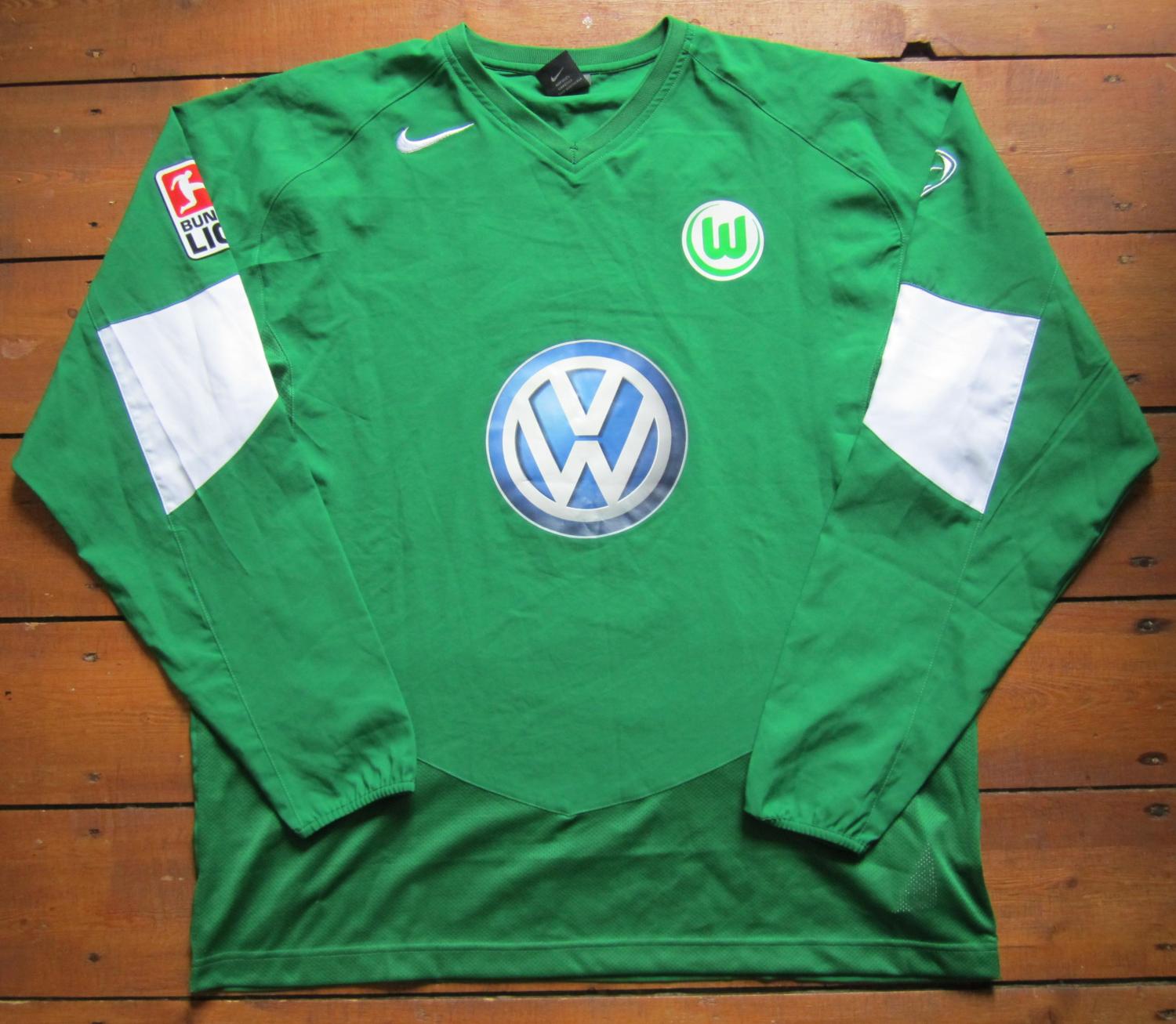 maillot équipe de vfl wolfsbourg domicile 2004-2005 rétro