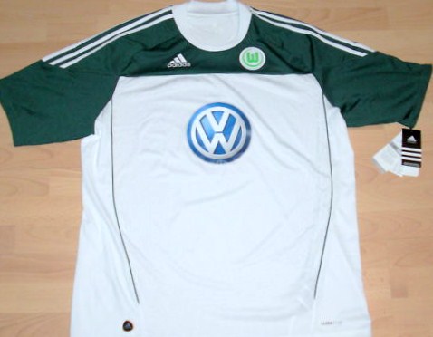 maillot équipe de vfl wolfsbourg domicile 2010-2011 rétro