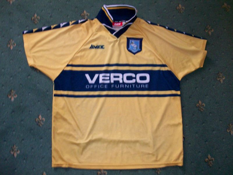 maillot équipe de wycombe wanderers exterieur 1999-2000 rétro