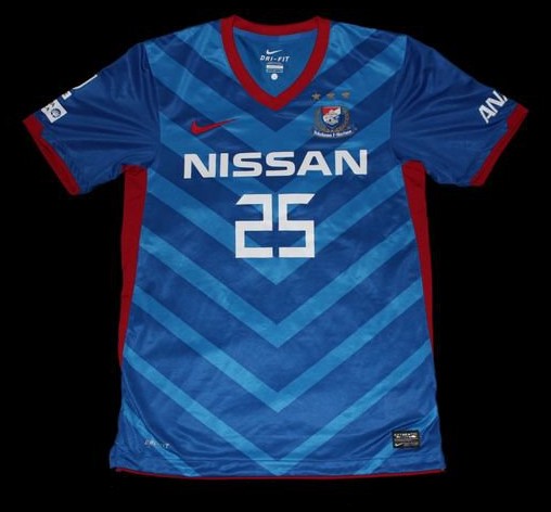 maillot équipe de yokohama f·marinos domicile 2011 rétro