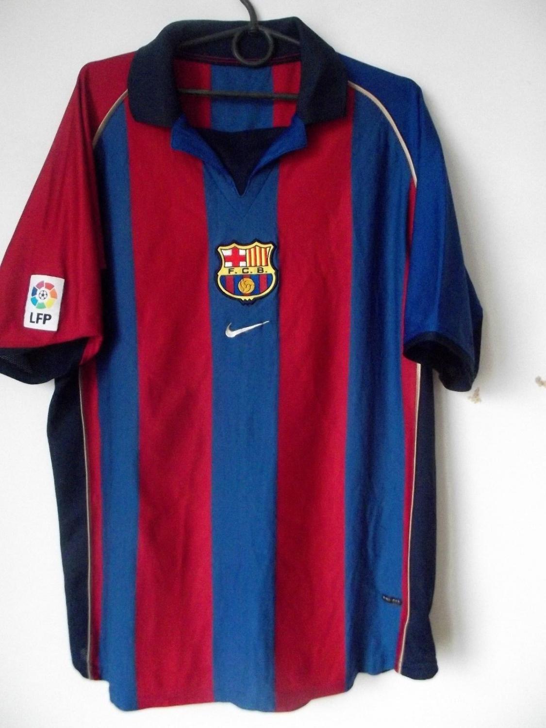 maillot fc barcelone domicile 2001-2002 rétro
