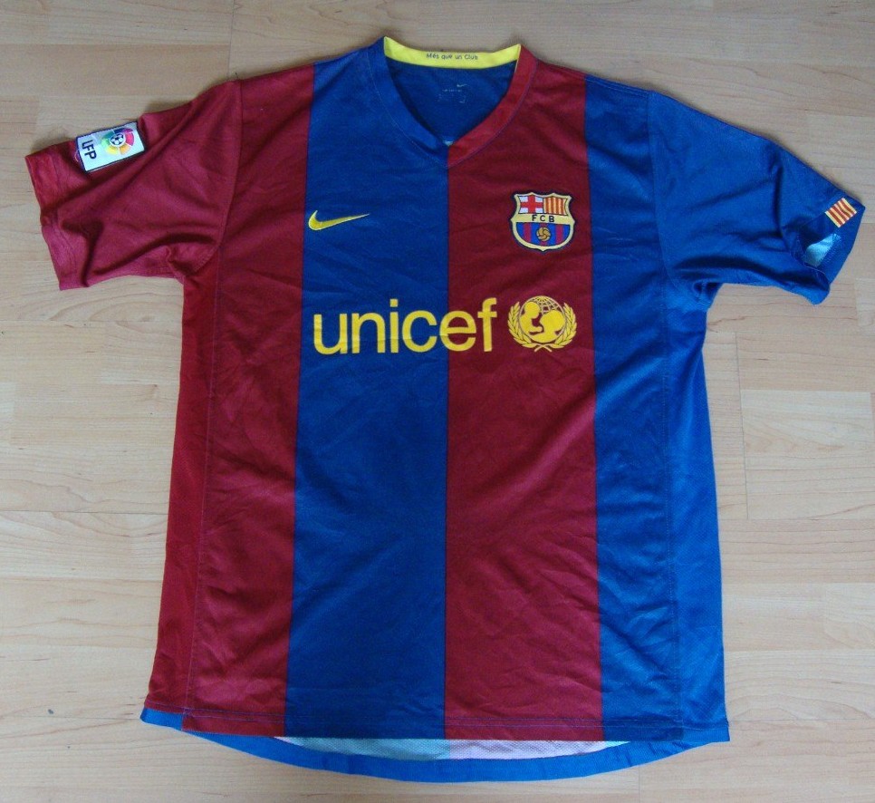 maillot fc barcelone domicile 2006-2007 rétro