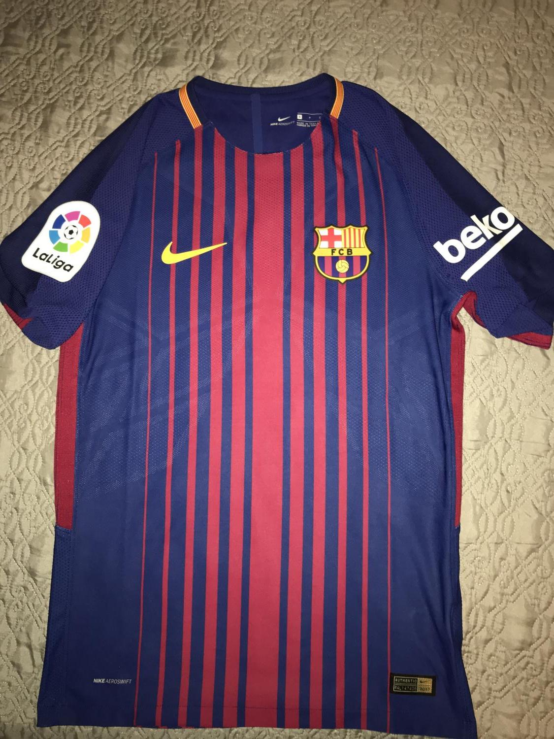 maillot fc barcelone domicile 2017-2018 rétro