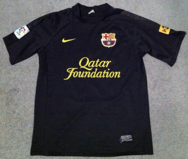maillot fc barcelone exterieur 2011-2012 rétro