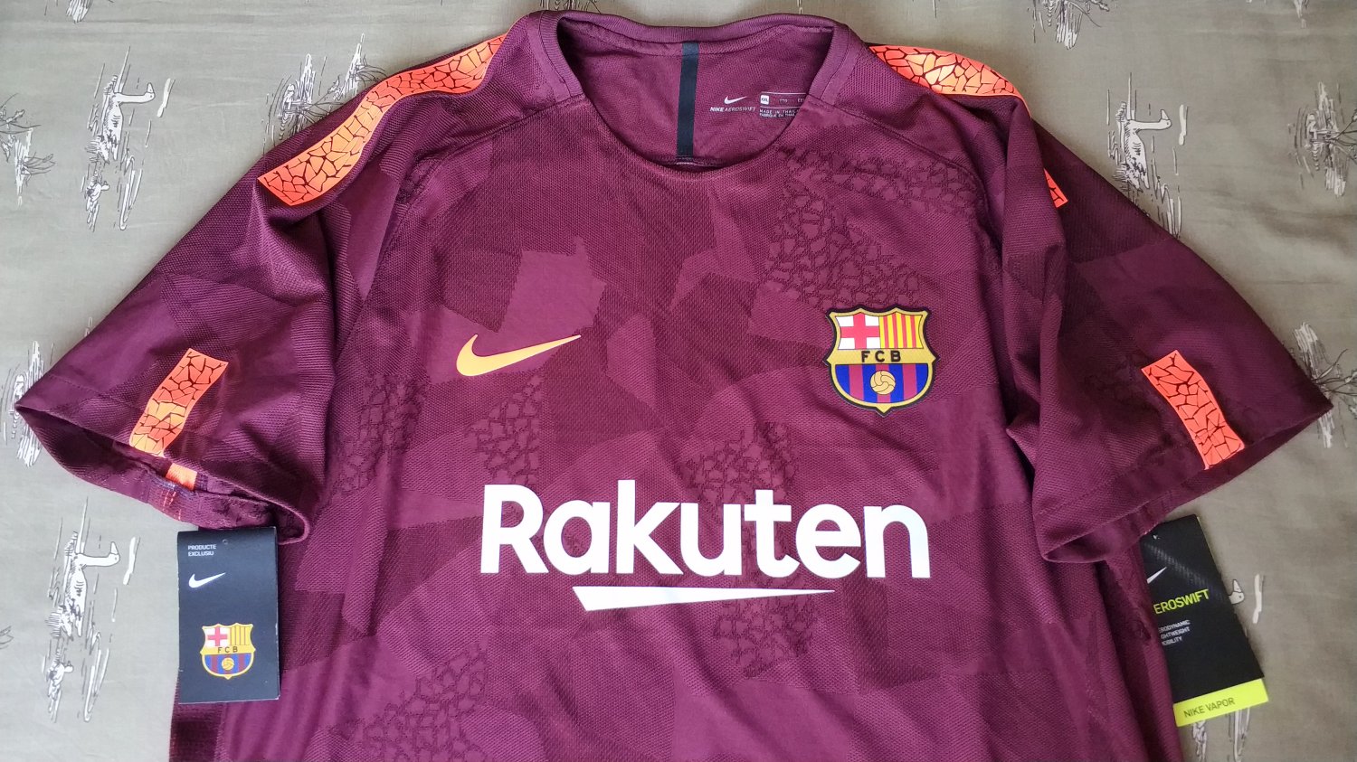 maillot fc barcelone third 2017-2018 pas cher maillot fc barcelone third 2017-2018 pas cher