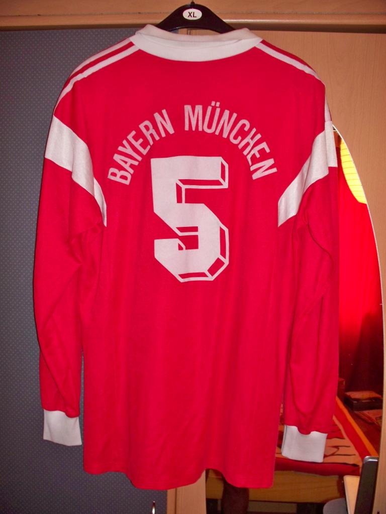 maillot fc bayern munich domicile 1986-1987 pas cher maillot fc bayern munich domicile 1986-1987 pas cher