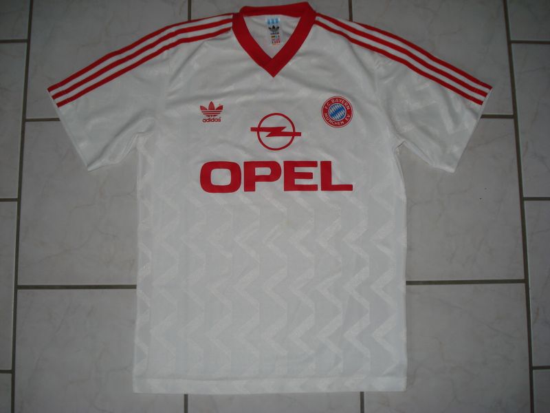 maillot fc bayern munich exterieur 1991-1992 rétro