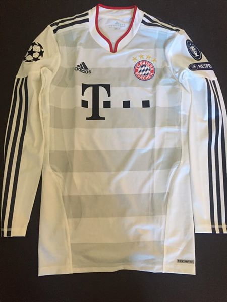 maillot fc bayern munich réplique 2010-2011 rétro
