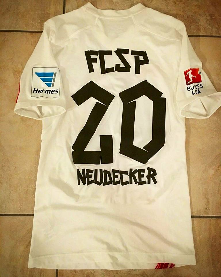 maillot fc sankt pauli exterieur 2016-2017 rétro maillot fc sankt pauli exterieur 2016-2017 rétro