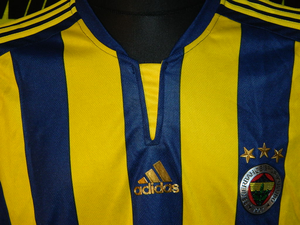 maillot fenerbahçe sk domicile 2015-2016 pas cher maillot fenerbahçe sk domicile 2015-2016 pas cher