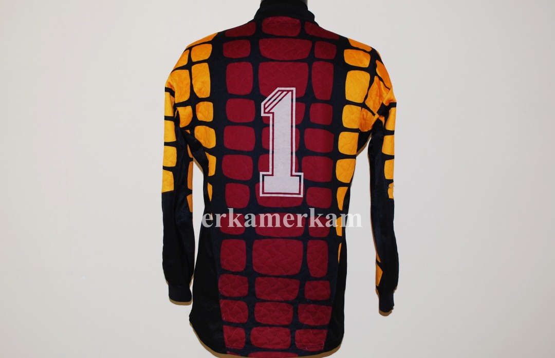 maillot galatasaray gardien 1995-1996 pas cher maillot galatasaray gardien 1995-1996 pas cher