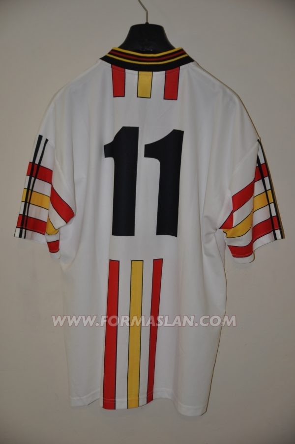 maillot galatasaray third 1997-1998 pas cher maillot galatasaray third 1997-1998 pas cher