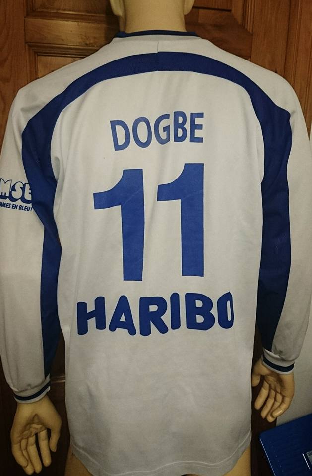 maillot grenoble foot 38 third 2001-2002 pas cher maillot grenoble foot 38 third 2001-2002 pas cher