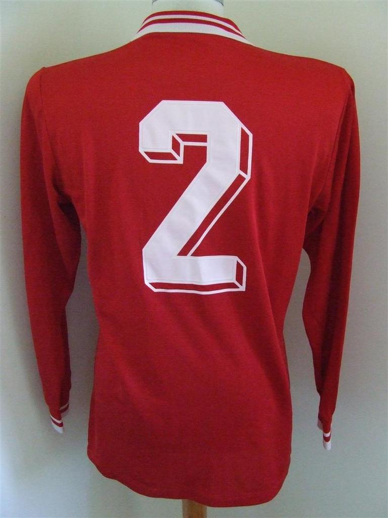 maillot hambourg sv exterieur 1980-1981 rétro maillot hambourg sv exterieur 1980-1981 rétro