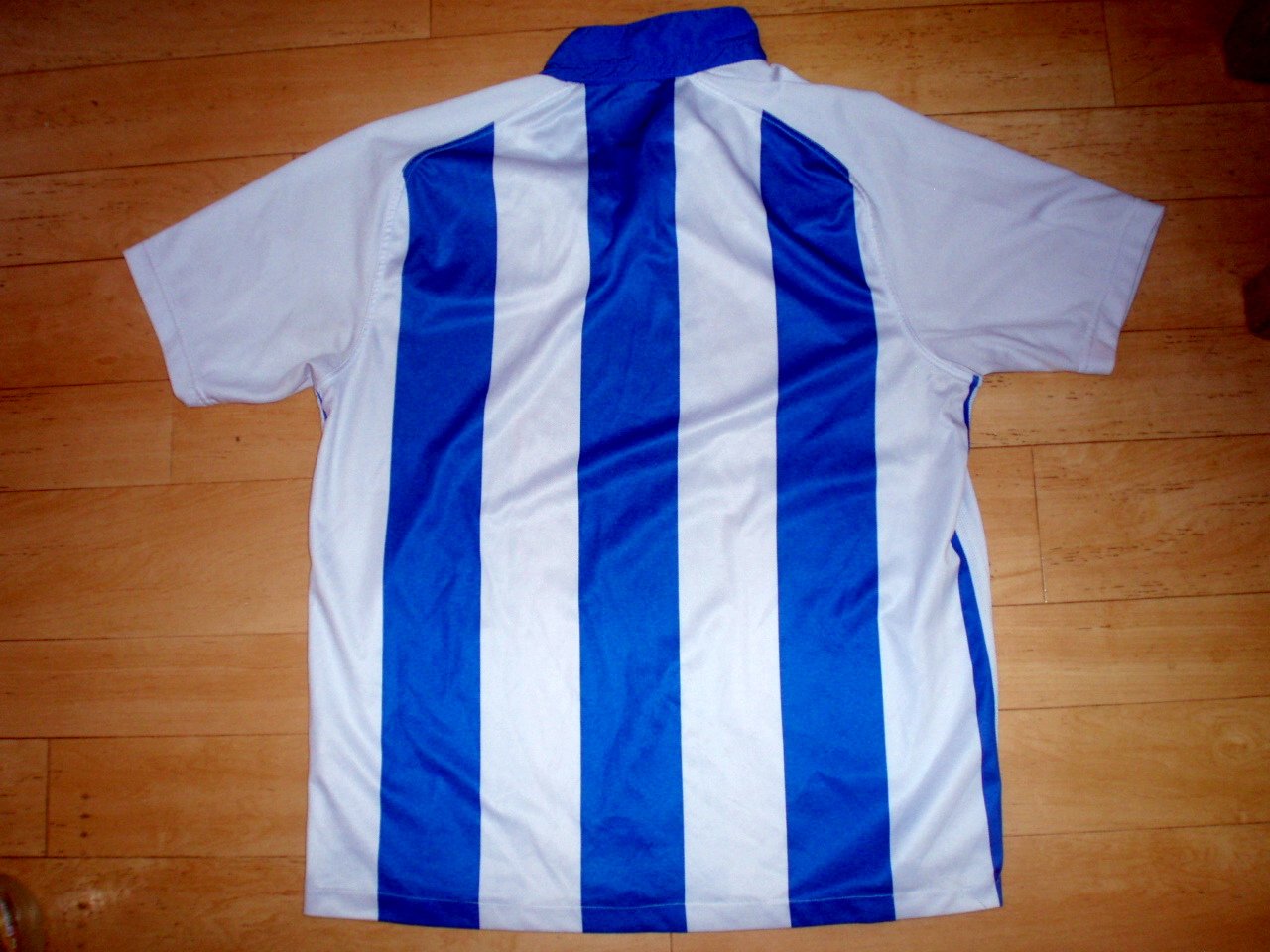 maillot huddersfield town domicile 2011-2012 rétro maillot huddersfield town domicile 2011-2012 rétro