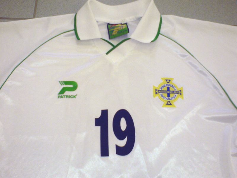 maillot irlande du nord exterieur 2002-2003 pas cher