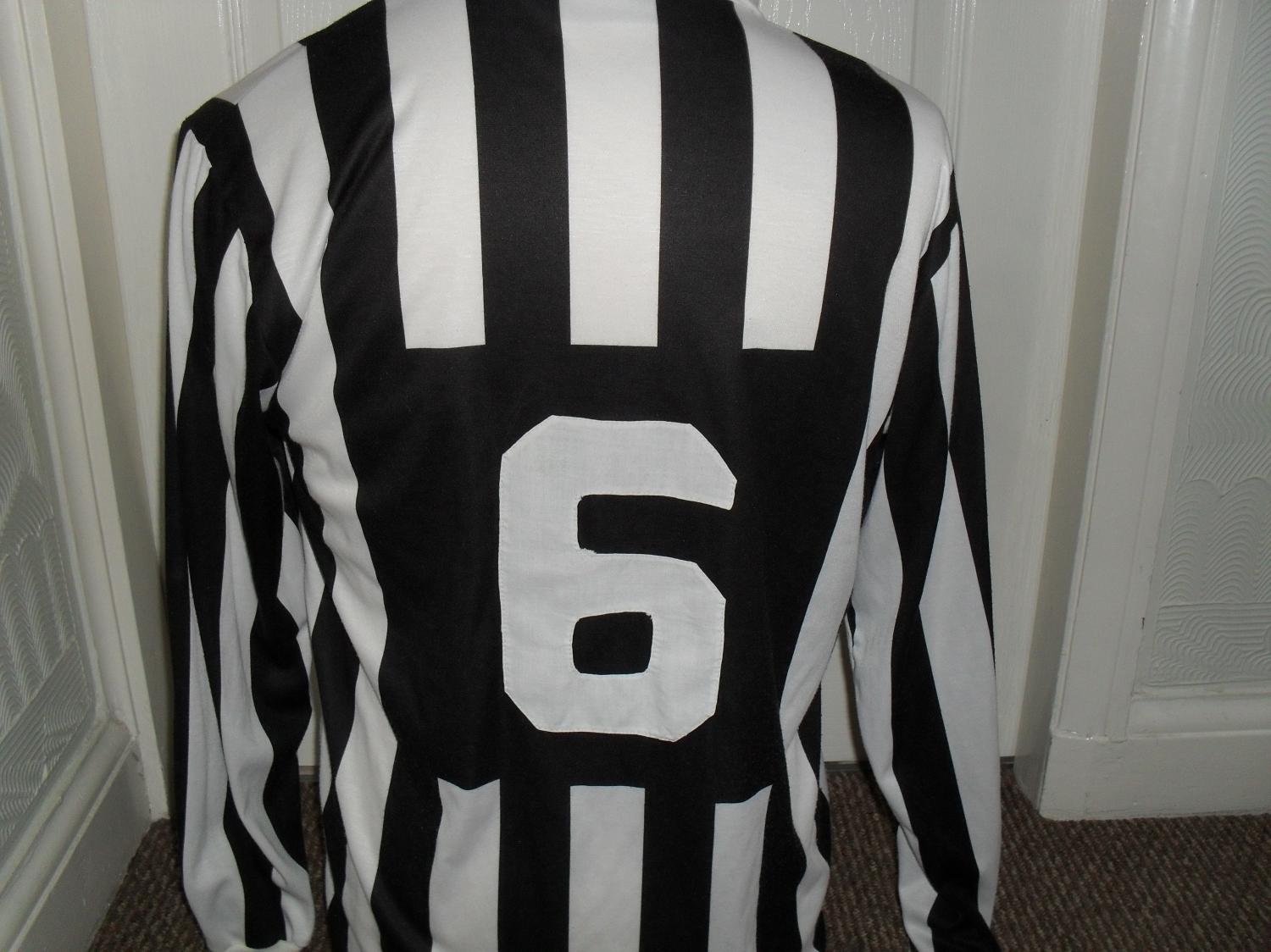 maillot juventus fc domicile 1990 pas cher maillot juventus fc domicile 1990 pas cher