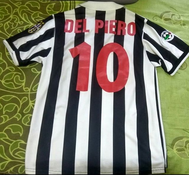 maillot juventus fc domicile 1998-1999 pas cher maillot juventus fc domicile 1998-1999 pas cher