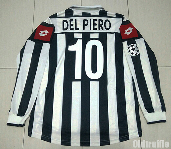 maillot juventus fc domicile 2001-2002 rétro maillot juventus fc domicile 2001-2002 rétro