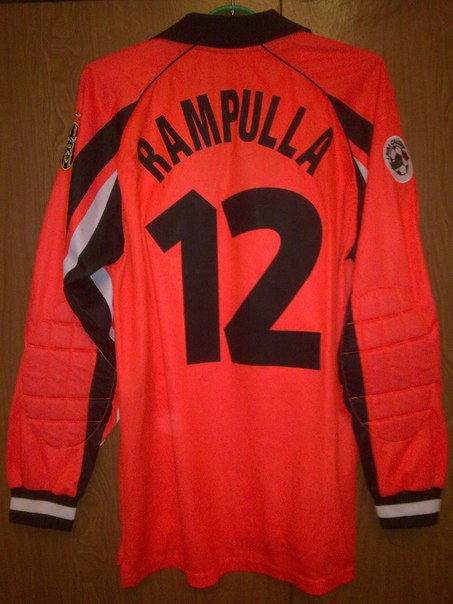 maillot juventus fc gardien 1998-1999 rétro maillot juventus fc gardien 1998-1999 rétro