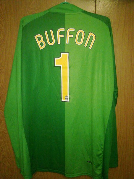 maillot juventus fc gardien 2006-2007 rétro maillot juventus fc gardien 2006-2007 rétro