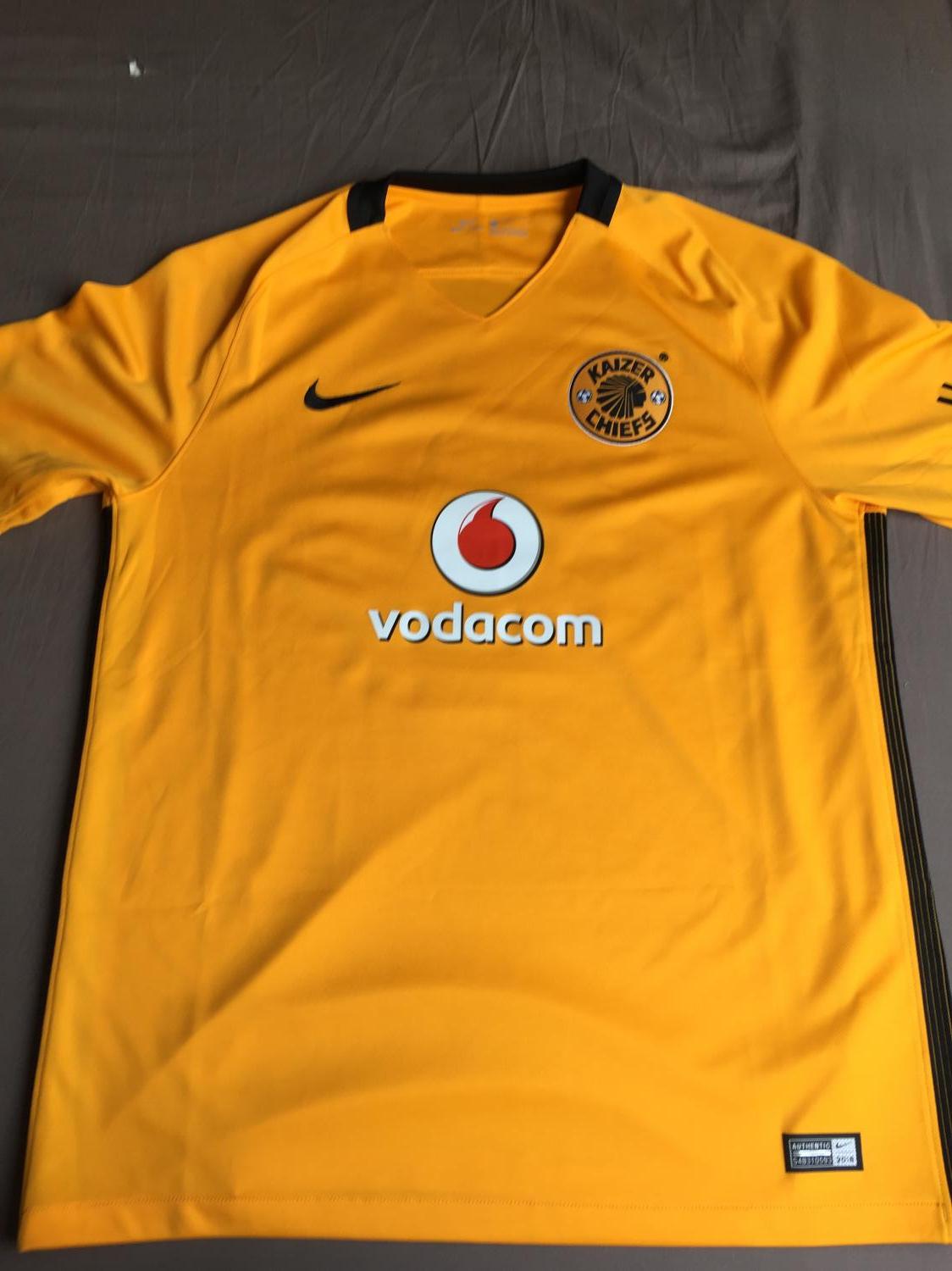 maillot kaizer chiefs domicile 2016-2017 pas cher