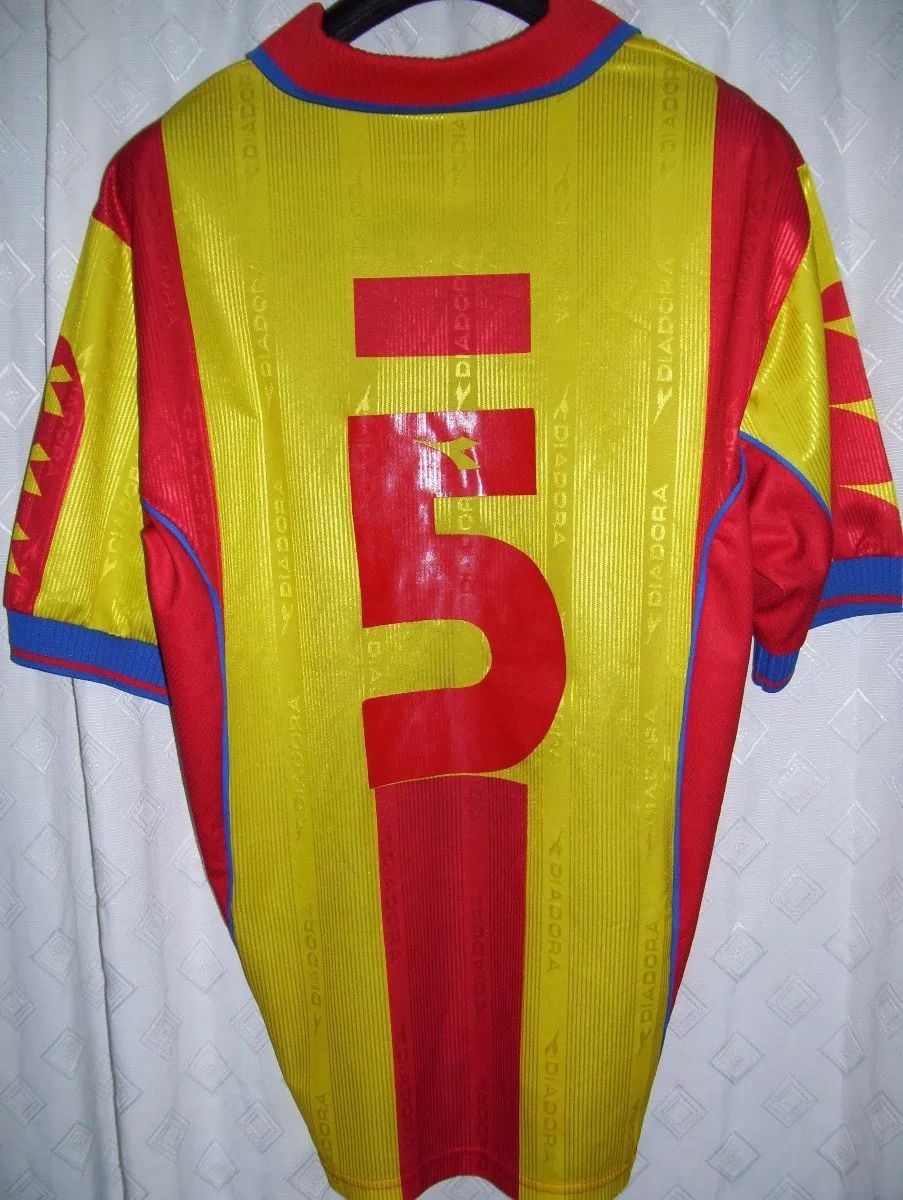 maillot karlsruher sc exterieur 1999-2000 rétro maillot karlsruher sc exterieur 1999-2000 rétro