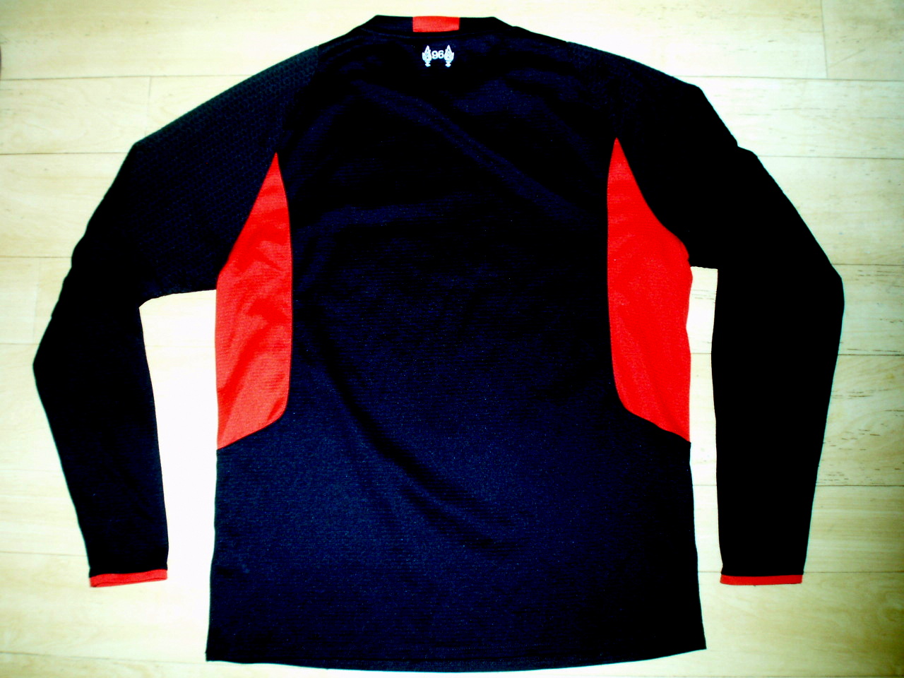 maillot liverpool fc gardien 2015-2016 rétro maillot liverpool fc gardien 2015-2016 rétro