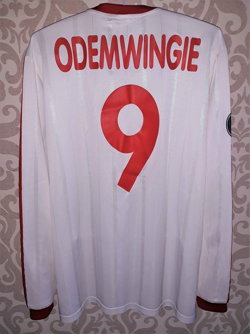maillot lokomotiv moscou exterieur 2007 rétro maillot lokomotiv moscou exterieur 2007 rétro