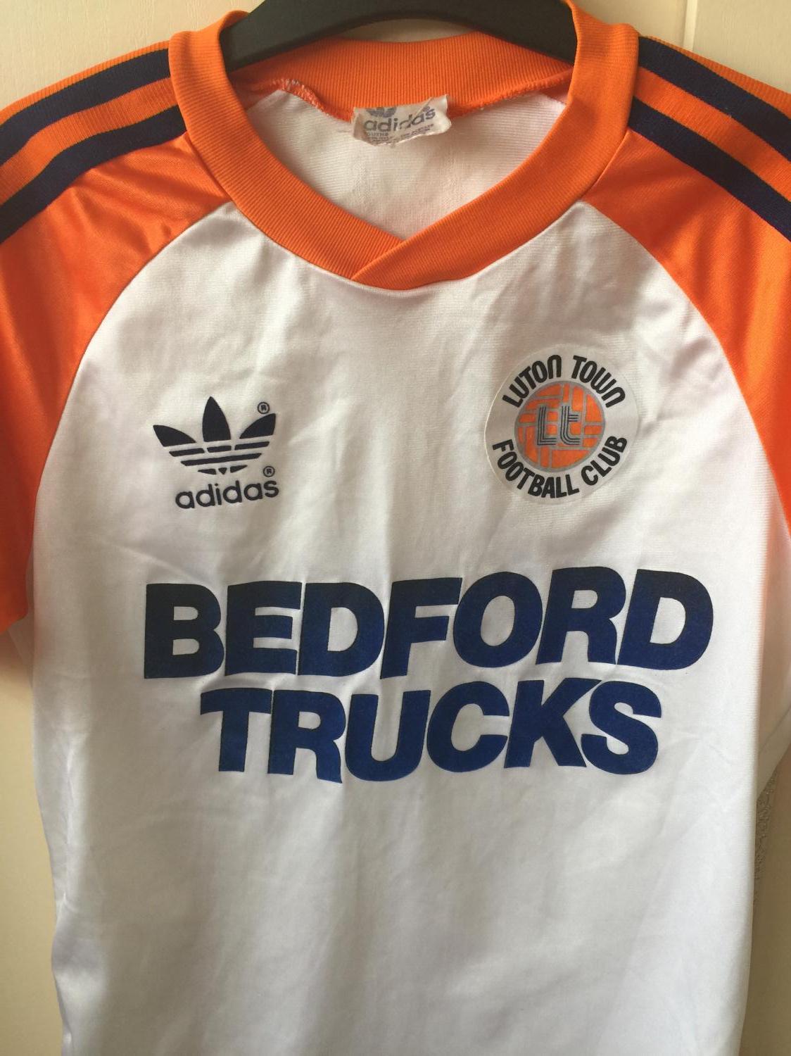 maillot luton town domicile 1982-1983 pas cher maillot luton town domicile 1982-1983 pas cher