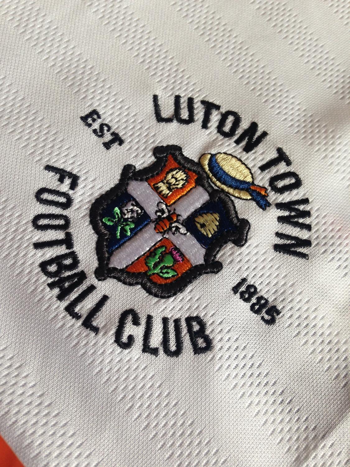maillot luton town third 2014-2015 rétro maillot luton town third 2014-2015 rétro