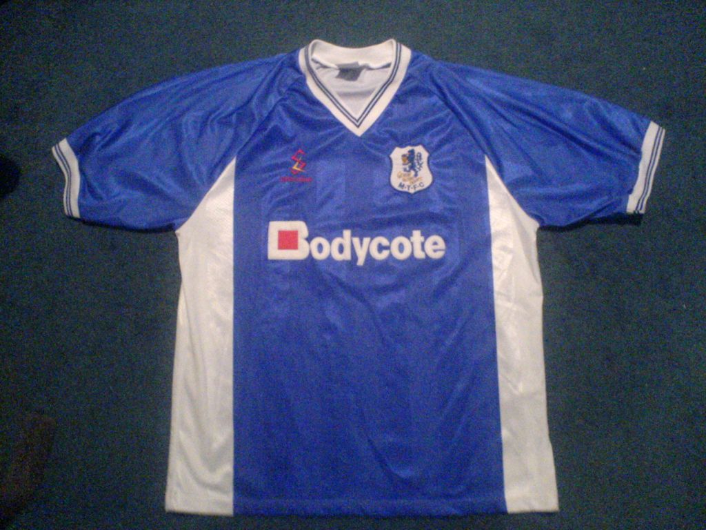 maillot macclesfield town domicile 1998-1999 rétro