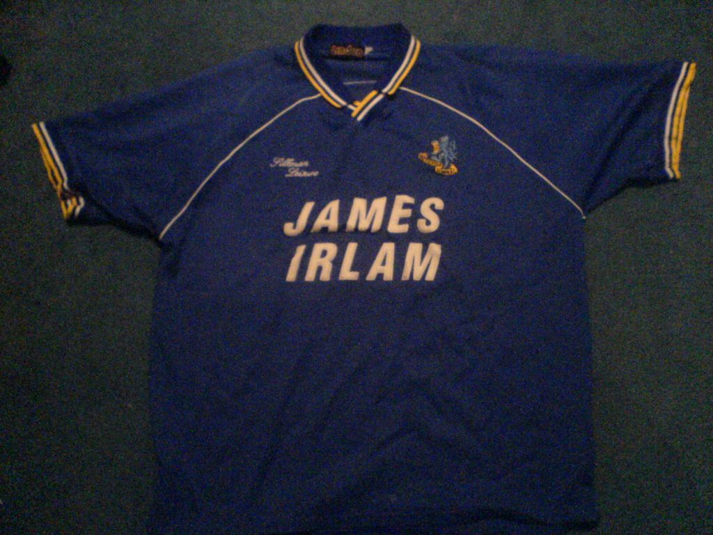 maillot macclesfield town domicile 2001-2003 rétro