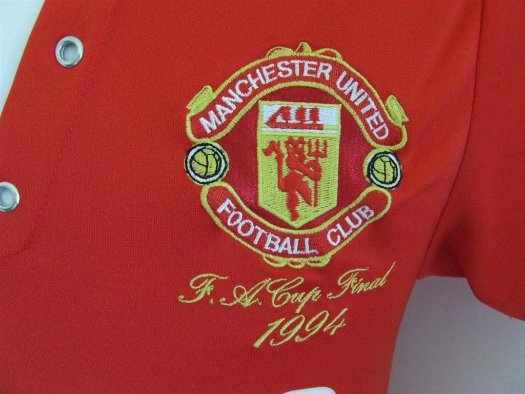 maillot manchester united réplique 1993-1994 pas cher maillot manchester united réplique 1993-1994 pas cher
