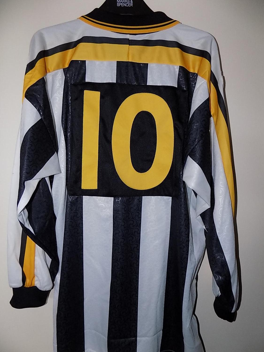 maillot notts county domicile 1991-1993 pas cher maillot notts county domicile 1991-1993 pas cher