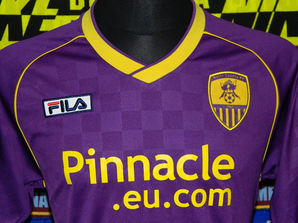 maillot notts county réplique 2011 pas cher maillot notts county réplique 2011 pas cher